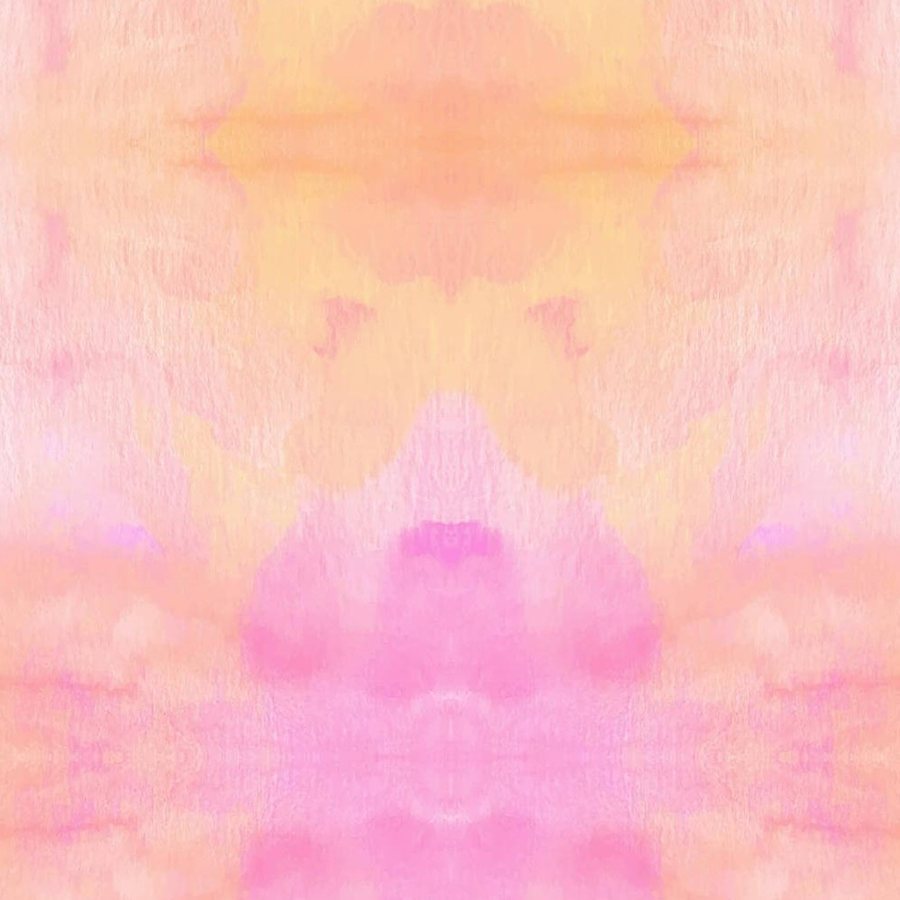 Gros plan de l'impression : grain du lavis rose et cernes laissées par la couleur en séchant.
