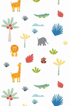 Le décor à plat : girafe orange, lion jaune, éléphant gris, crocodile vert et palmiers sur fond blanc.