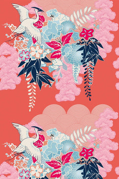 Décor à plat : fond corail, deux grues blanches ailes ouvertes, bouquet bleu et rose, nuages roses en arcs.