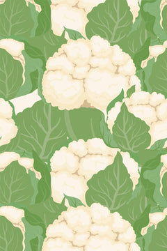Le décor à plat : grosses têtes de chou-fleur crème et larges feuilles vert sauge et vert foncé.