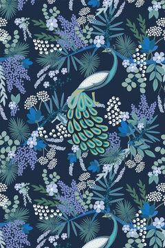 Le décor à plat : paon à la traîne verte et turquoise, ombelles blanches et fleurs bleues sur fond bleu nuit.
