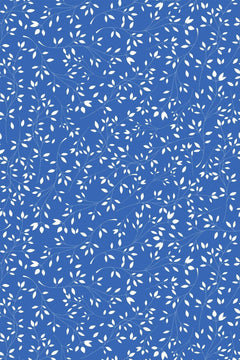 Le décor à plat : semis dense de petites feuilles blanches et de tiges fines sur fond bleu roi.