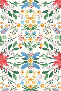 Le décor à plat : compositions florales symétriques vertes, jaunes, bleues et rouges, en aplats pleins sur fond crème.