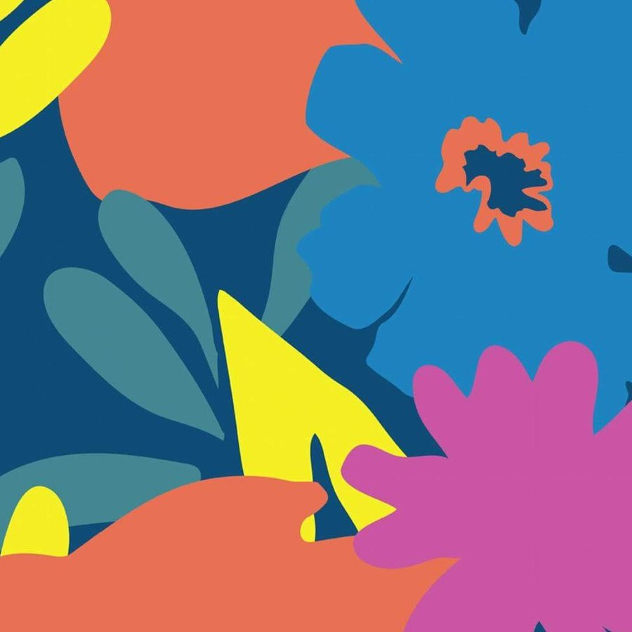 Gros plan de l'impression : bord net d'un pétale orange sur le fond bleu nuit, sans dégradé, et cœur noir moucheté de la fleur.