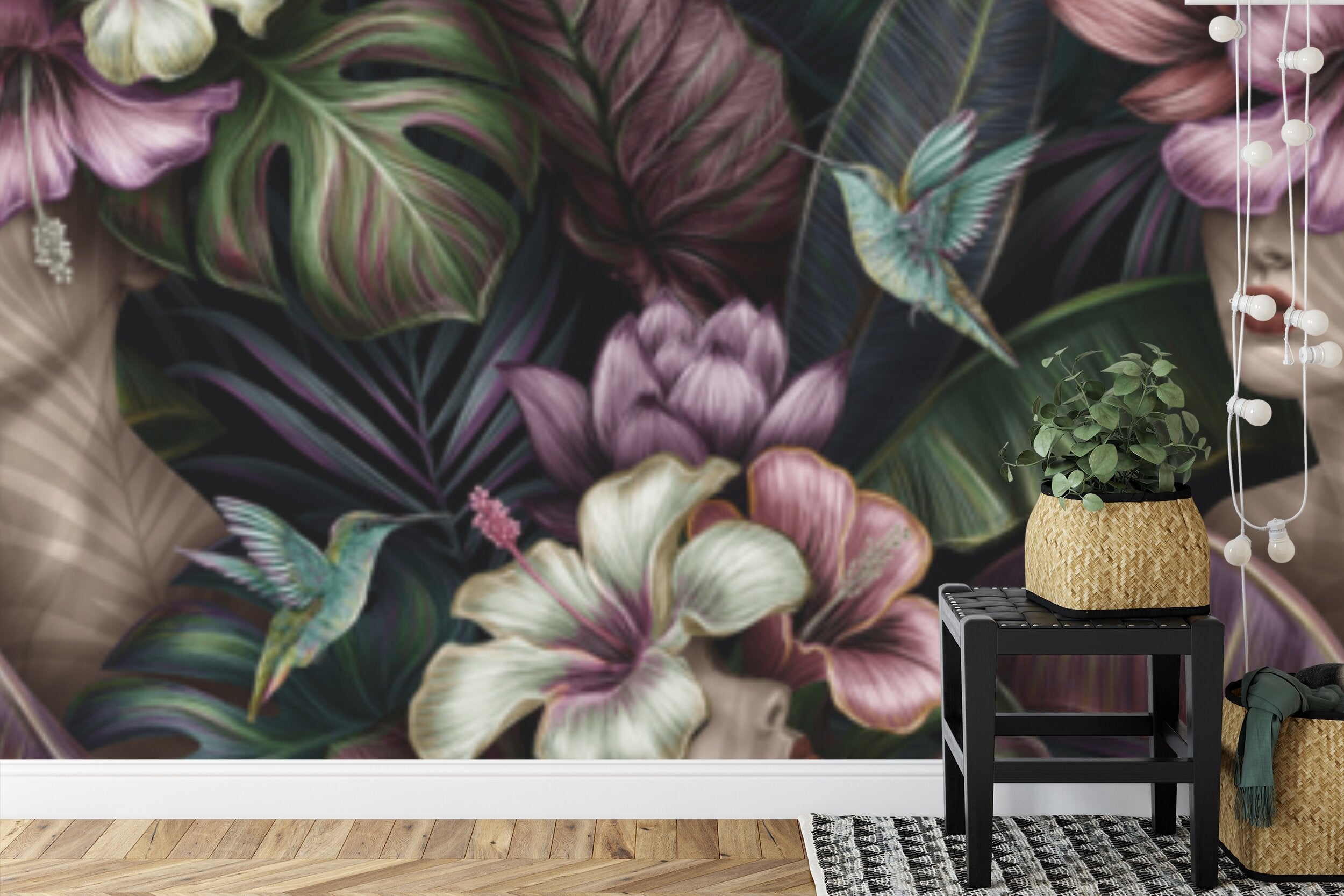 Papier peint panoramique Femmes et hibiscus — jungle tropicale sombre