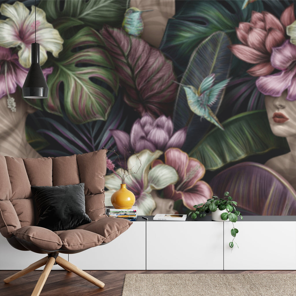 Papier peint panoramique Femmes et hibiscus — jungle tropicale sombre