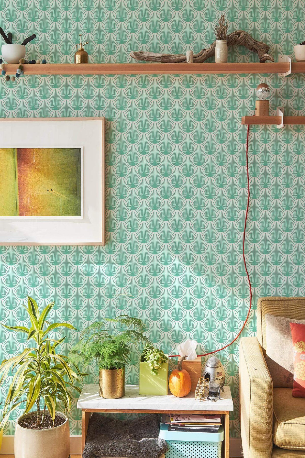 Plumes Turquoise sur Blanc, en situation